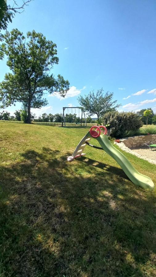 Apartamento Le Calme A La Campagne Besson Exterior foto