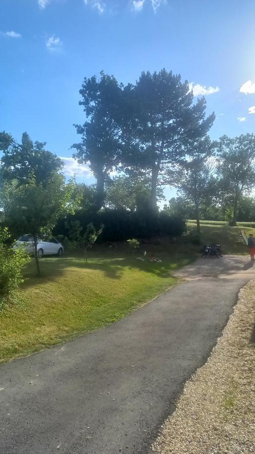 Apartamento Le Calme A La Campagne Besson Exterior foto