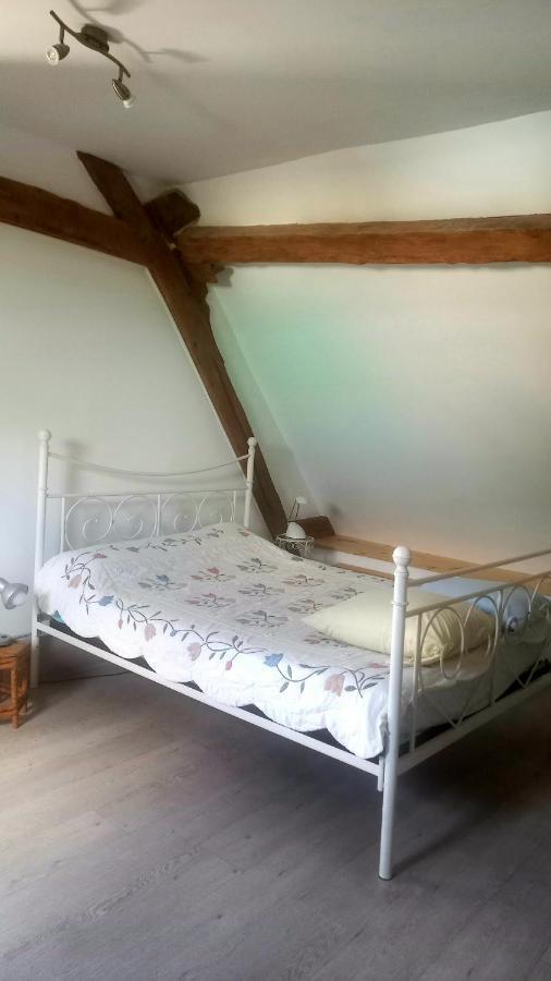 Apartamento Le Calme A La Campagne Besson Exterior foto